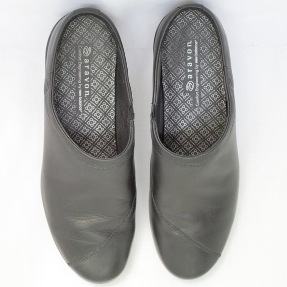 Aravon Women Sz 9.5 Black Leather Slip-On Mules - Picture 5 of 8